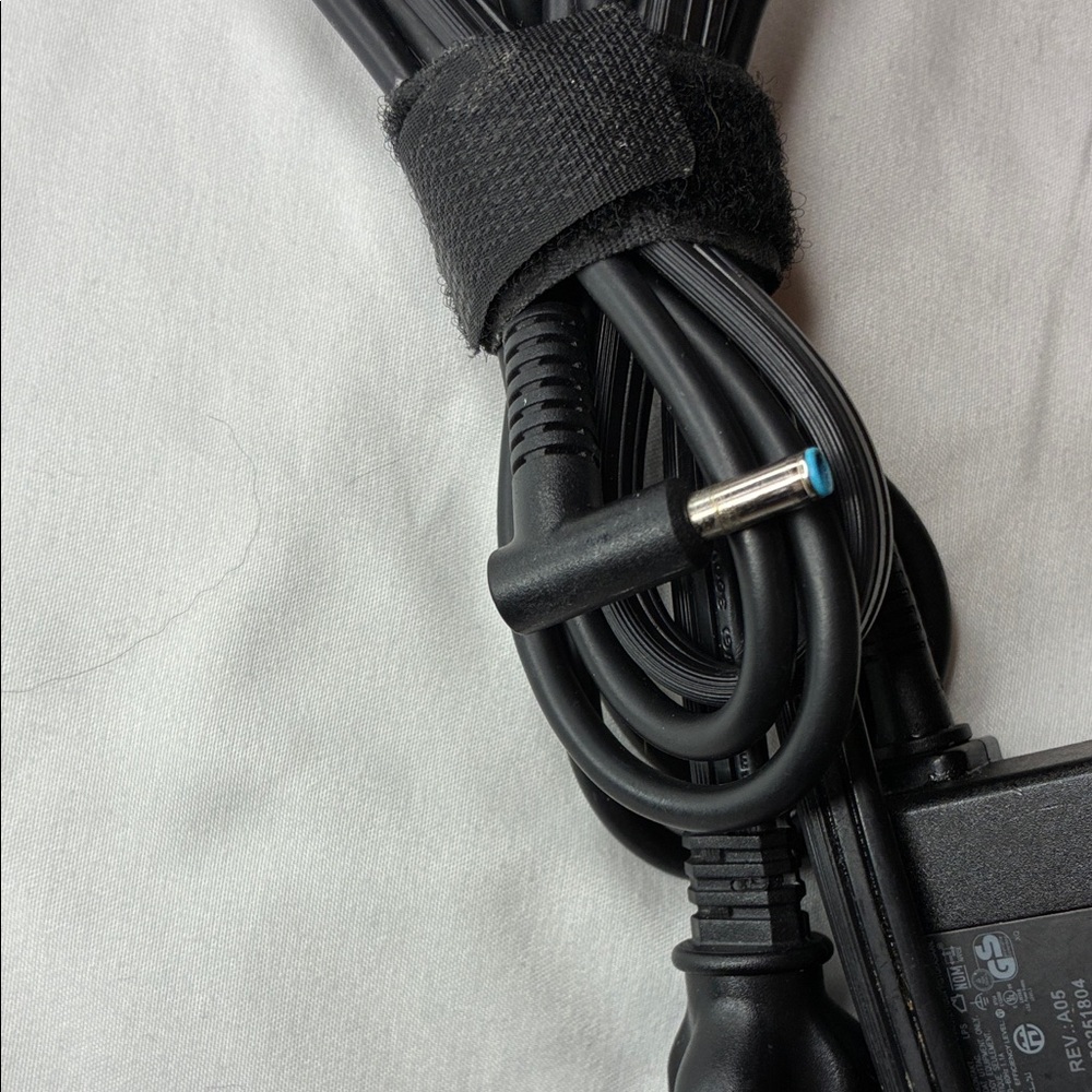 HP Laptop Charger Power Adapter with Cable - Picture 3 of 4
